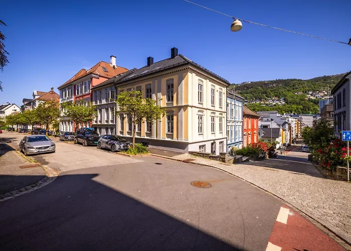 Brand New Apartment For Up To Six People